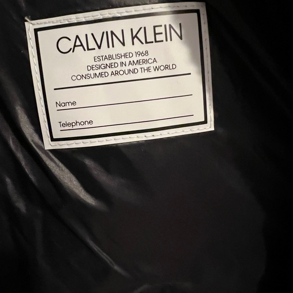 Black winter Calvin Klein coat. - Picture 4 of 6